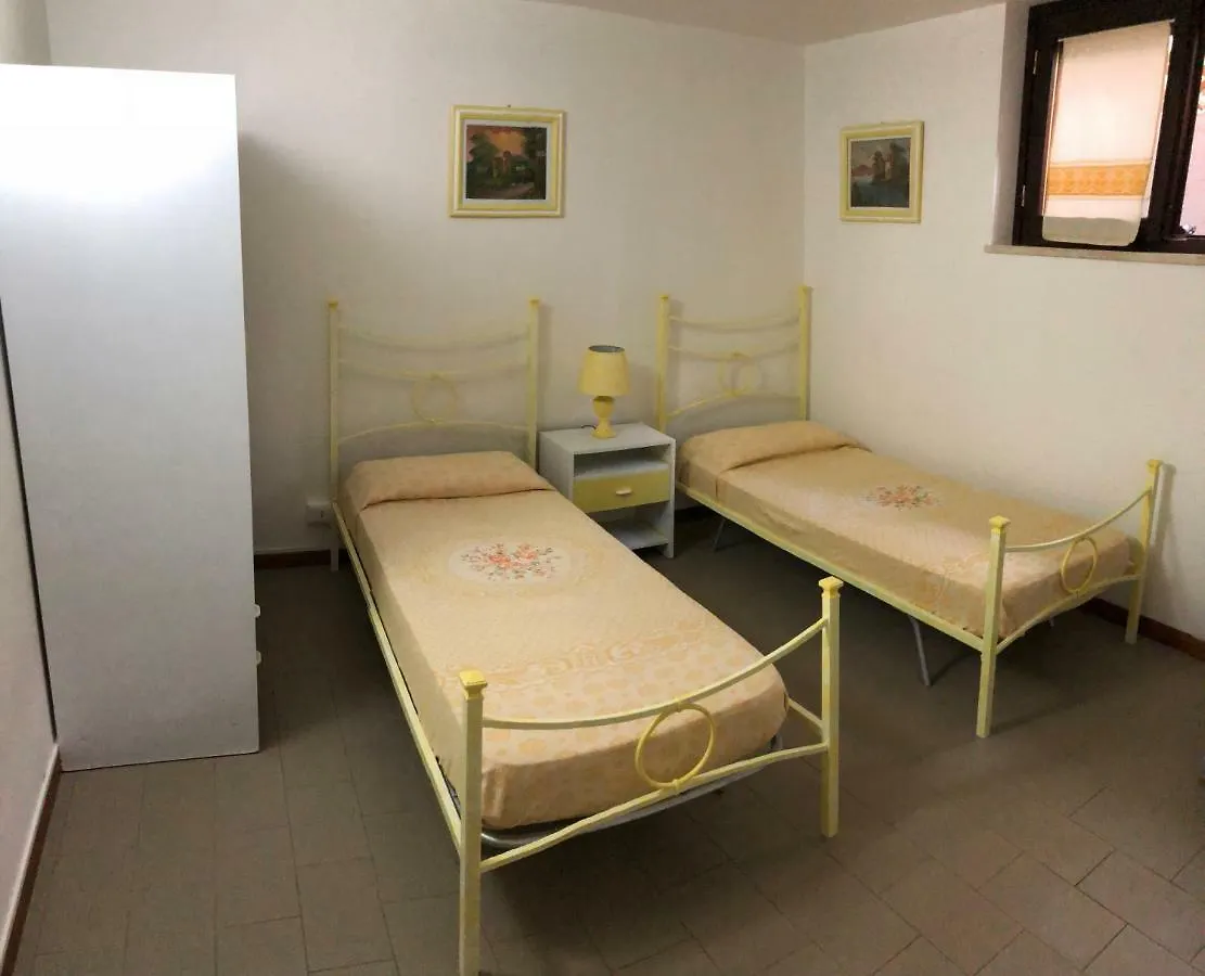 Maria'S House Apartment Porto Pino